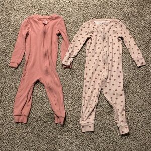 Burt’s bees and old navy footless pajamas